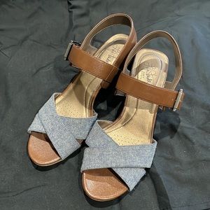 LifeStride Summer Low Heel Sandals EUC 10
